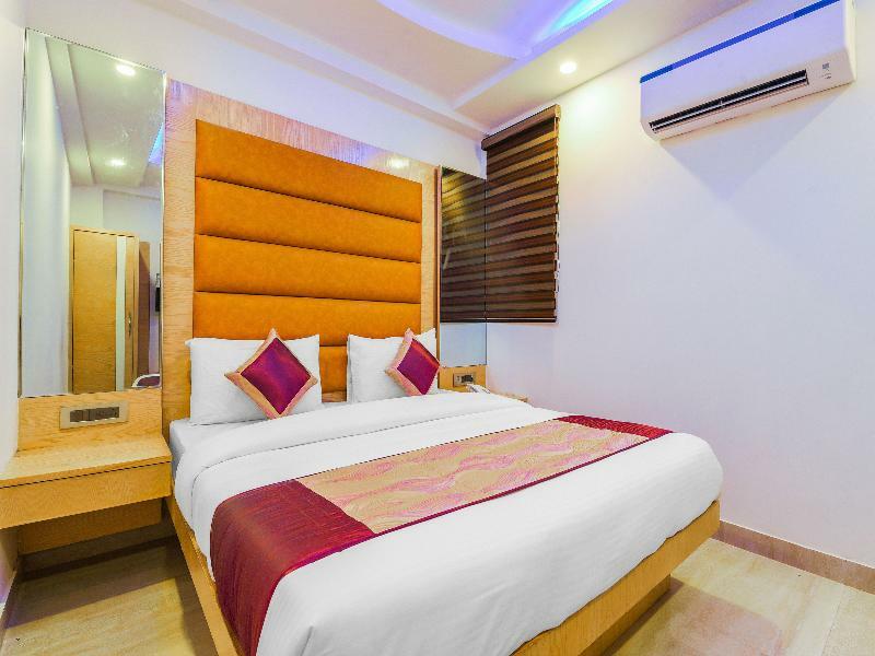 Oyo 15836 Pleasure River Front Resort Tuem 外观 照片