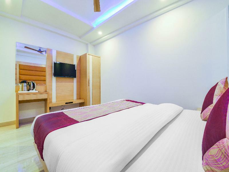 Oyo 15836 Pleasure River Front Resort Tuem 外观 照片