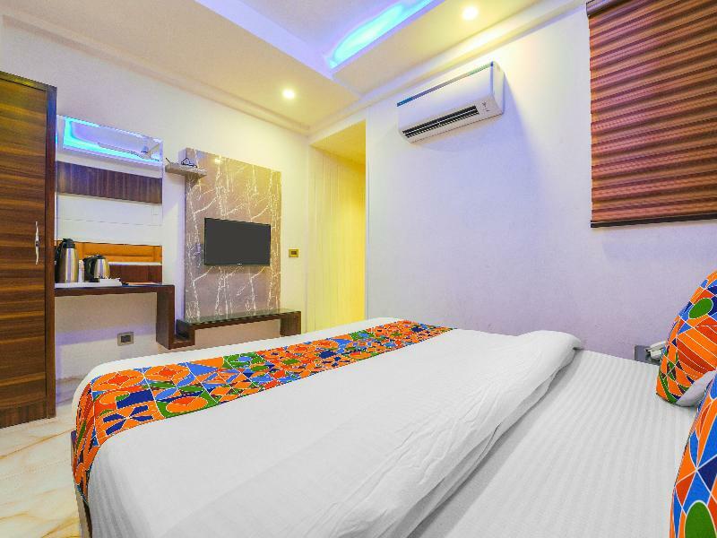 Oyo 15836 Pleasure River Front Resort Tuem 外观 照片